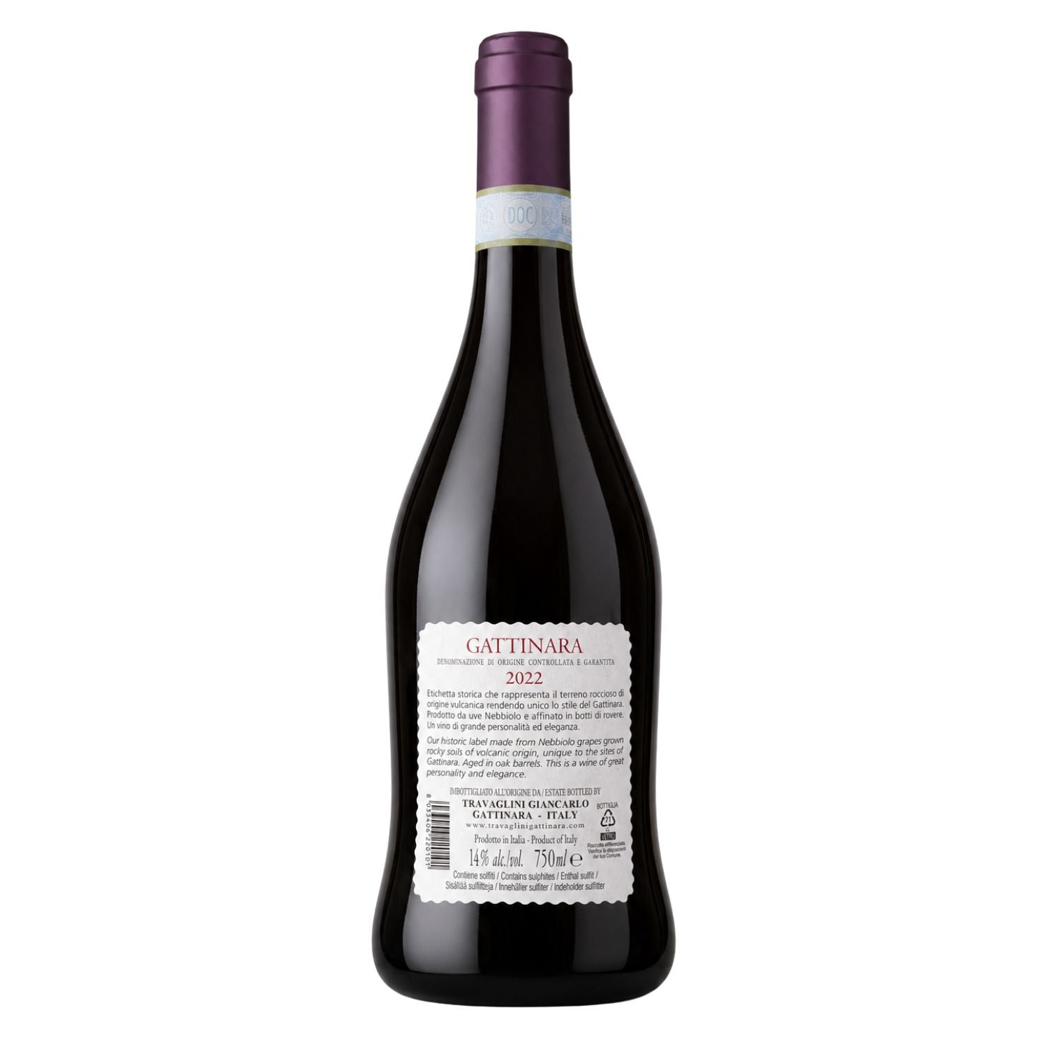 Travaglini Gattinara DOCG 2022 back label showing producer information, volcanic soil description, alcohol content and bottle details, available at Fiorvino.
